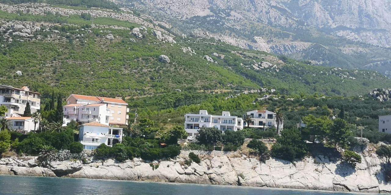 Apartments Tri Palme Baška Voda Exterior foto